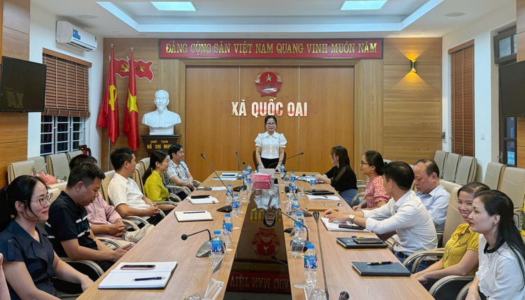 Văn phòng HĐND-UBND Xã Quốc Oai Gặp mặt, tri ân cán bộ, công chức nghỉ hưu và chuyển công tác- Ảnh 5.