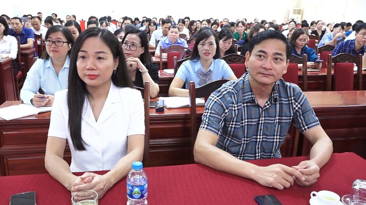Xã Minh Châu tham dự khai giảng lớp bồi dưỡng, tập huấn nghiệp vụ công tác xây dựng Đảng, quản lý nhà nước do Ban Tổ chức Thành ủy Hà Nội tổ chức.- Ảnh 2.