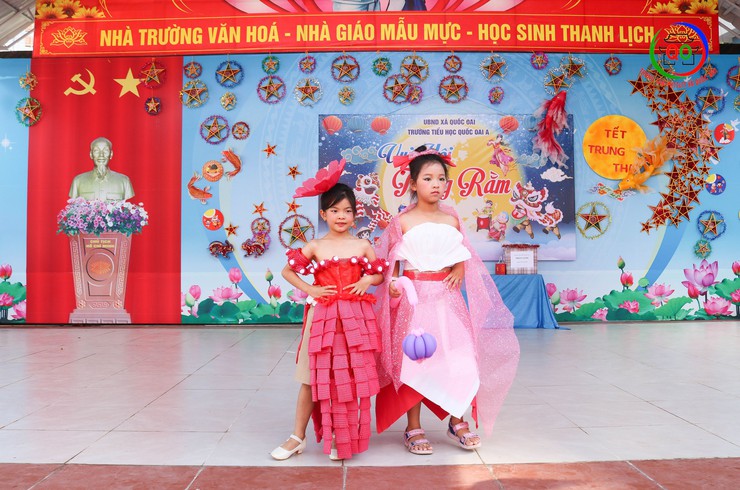 Trường Tiểu học Quốc Oai A tổ chức vui tết Trung thu cho các em học sinh- Ảnh 7.