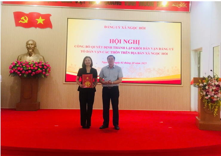 Hội nghị Quán triệt Nghị quyết Đại hội Đại biểu Đảng bộ xã Ngọc Hồi lần thứ I. Giao ban công tác xây dựng Đảng, xây dựng chính quyền quý III, triển khai nhiệm vụ trọng tâm Quý IV năm 2025- Ảnh 2.