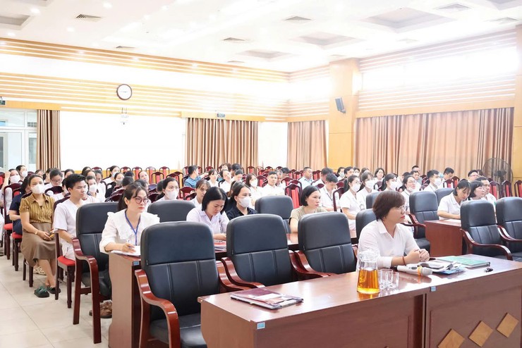 BVĐK Sóc Sơn tập huấn nâng cao năng lực và kỹ năng giao tiếp, ứng xử xây dựng phong cách phục vụ chuyên nghiệp, tận tâm- Ảnh 1.