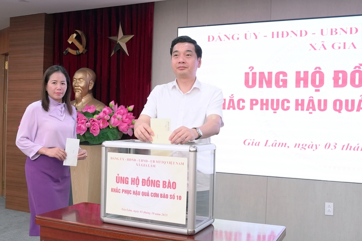 Xã Gia Lâm tổ chức ủng hộ đồng bào khắc phục hậu quả cơn bão số 10- Ảnh 3.
