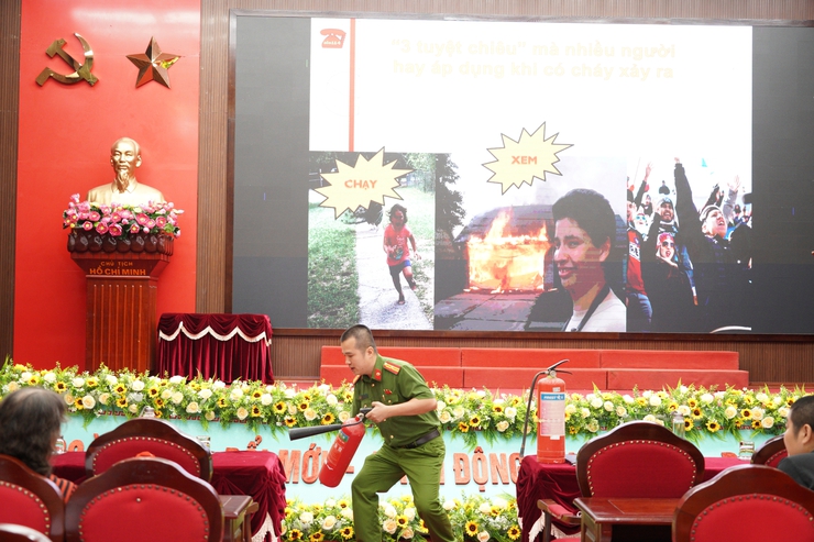 Phường Chương Mỹ tuyên truyền, tập huấn kiến thức về phòng cháy chữa cháy và cứu nạn, cứu hộ- Ảnh 7.