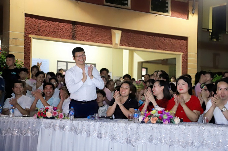 Xã Thiên Lộc tổ chức Đêm hội trăng rằm, vui Tết Trung thu cho trẻ em- Ảnh 1.