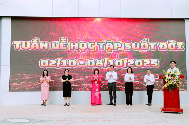 UBND xã Thư Lâm tổ chức Lễ khai mạc Tuần lễ hưởng ứng học tập suốt đời năm 2025 với chủ đề “ Học để phát triển bản thân, làm chủ tri thức và công nghệ, góp phần xây dựng đất nước hùng cường, thịnh vượng”.- Ảnh 13.