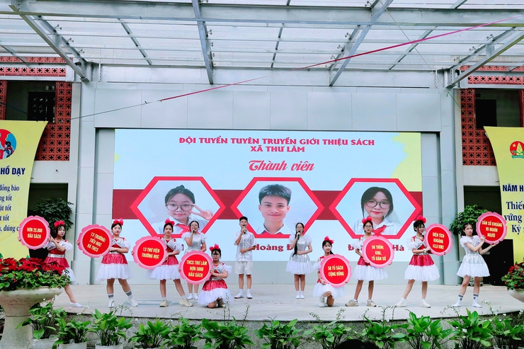 UBND xã Thư Lâm tổ chức Lễ khai mạc Tuần lễ hưởng ứng học tập suốt đời năm 2025 với chủ đề “ Học để phát triển bản thân, làm chủ tri thức và công nghệ, góp phần xây dựng đất nước hùng cường, thịnh vượng”.- Ảnh 6.