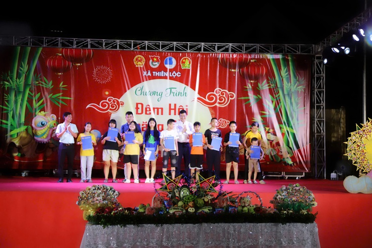Xã Thiên Lộc tổ chức Đêm hội trăng rằm, vui Tết Trung thu cho trẻ em- Ảnh 14.