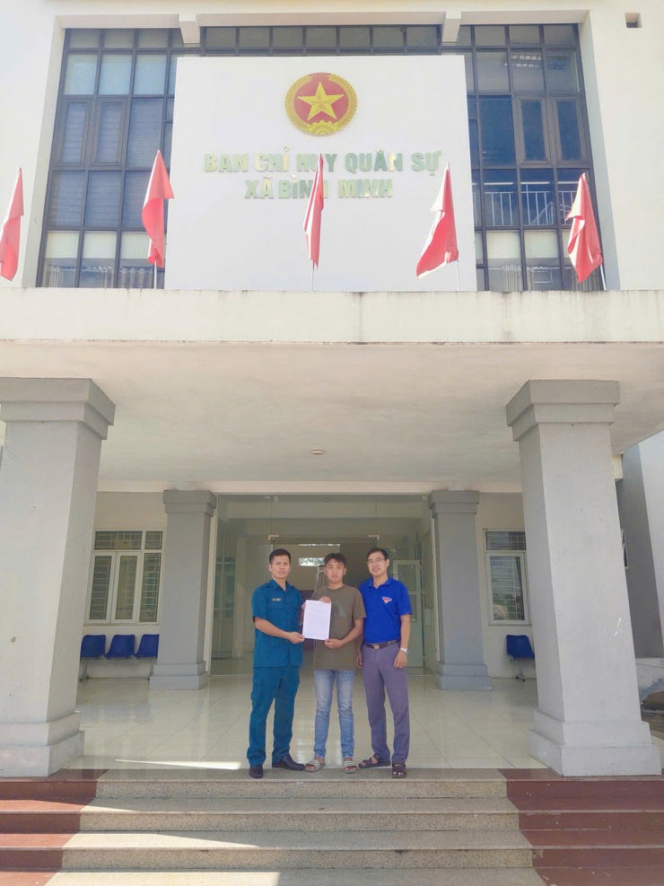 Xã Bình Minh: 8 thanh niên viết đơn tình nguyện ngập ngũ năm 2026- Ảnh 4.