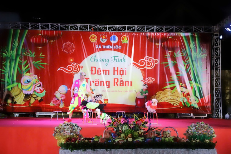 Xã Thiên Lộc tổ chức Đêm hội trăng rằm, vui Tết Trung thu cho trẻ em- Ảnh 6.