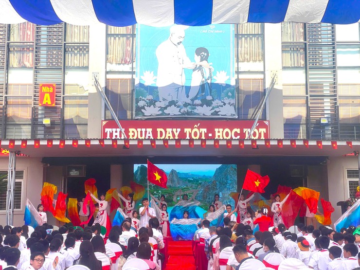 Tây Mỗ khai mạc “Tuần lễ hưởng ứng học tập suốt đời” năm 2025 và hưởng ứng Ngày hội đổi mới sáng tạo quốc gia- Ảnh 1.