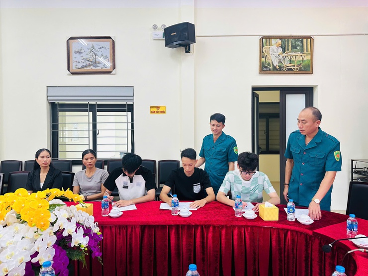 THỰC HIỆN NGHĨA VỤ QUÂN SỰ – TRÁCH NHIỆM, NGHĨA VỤ VÀ NIỀM TỰ HÀO CỦA MỖI THANH NIÊN PHƯỜNG YÊN NGHĨA- Ảnh 1.