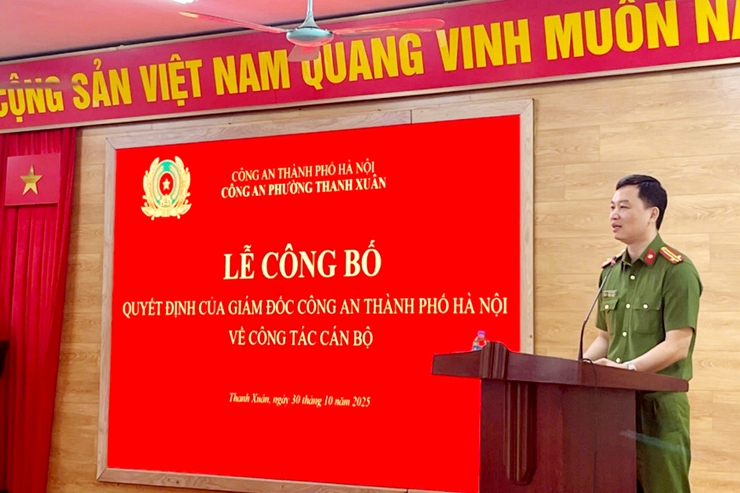 Công an phường Thanh Xuân công bố Quyết định điều động, bổ nhiệm cán bộ- Ảnh 1.