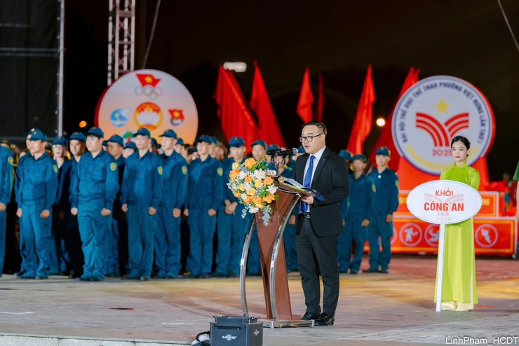 Khai mạc Đại hội Thể dục Thể thao phường Việt Hưng lần thứ I - năm 2025- Ảnh 11.