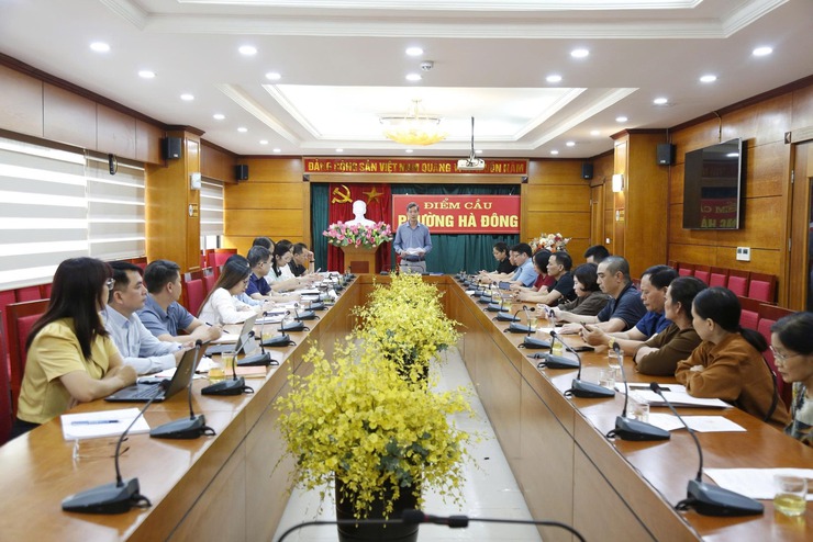 Phường Hà Đông làm việc với các hộ tiểu thương kinh doanh tại chợ Xanh Văn Quán - Yên Phúc- Ảnh 1.