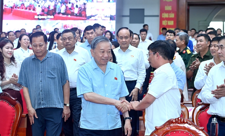 [Ảnh] Tổng Bí thư Tô Lâm tiếp xúc cử tri đơn vị bầu cử số 10, thành phố Hà Nội- Ảnh 1.