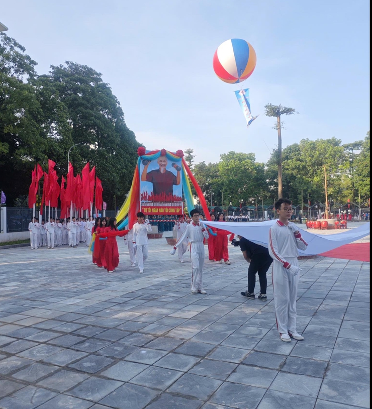 Em Lê Minh Hoàng Hải – Lớp 8A10 trường THCS Tứ Hiệp đạt giải Nhất bộ môn cờ vua.- Ảnh 2.