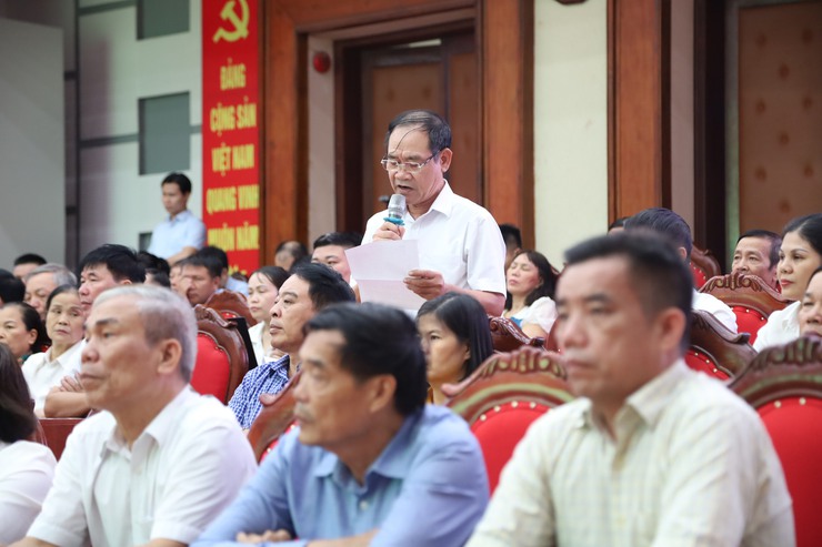 [Ảnh] Tổng Bí thư Tô Lâm tiếp xúc cử tri đơn vị bầu cử số 10, thành phố Hà Nội- Ảnh 7.