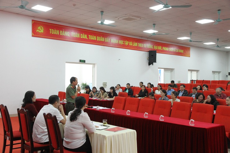 UBKT Đảng ủy phường Xuân Phương tổ chức hội nghị giao ban công tác kiểm tra, giám sát quý III, triển khai nhiệm vụ trọng tâm quý IV năm 2025- Ảnh 2.