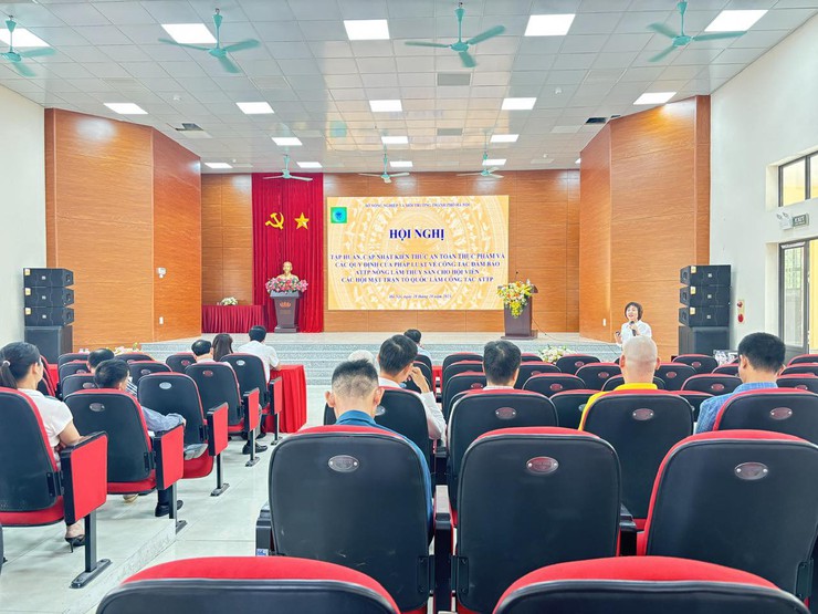 XÃ NỘI BÀI TẬP HUẤN KIẾN THỨC VỀ AN TOÀN THỰC PHẨM- Ảnh 1.