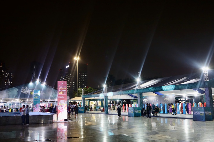 Thời trang Việt tỏa sáng tại Lễ hội Thương hiệu năm 2025- Ảnh 10.