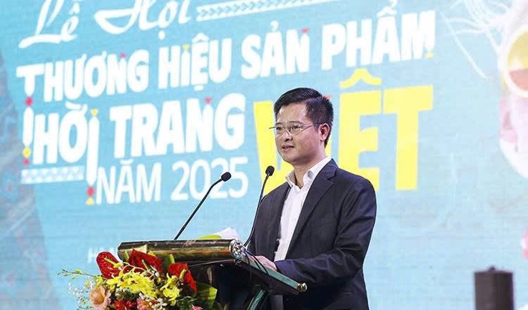 Thời trang Việt tỏa sáng tại Lễ hội Thương hiệu năm 2025- Ảnh 3.