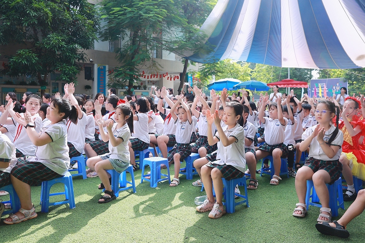 Phường Thanh Xuân khai mạc “Tuần lễ hưởng ứng học tập suốt đời 2025”: Nâng cao tri thức, thúc đẩy đổi mới sáng tạo và chuyển đổi số - Ảnh 10.