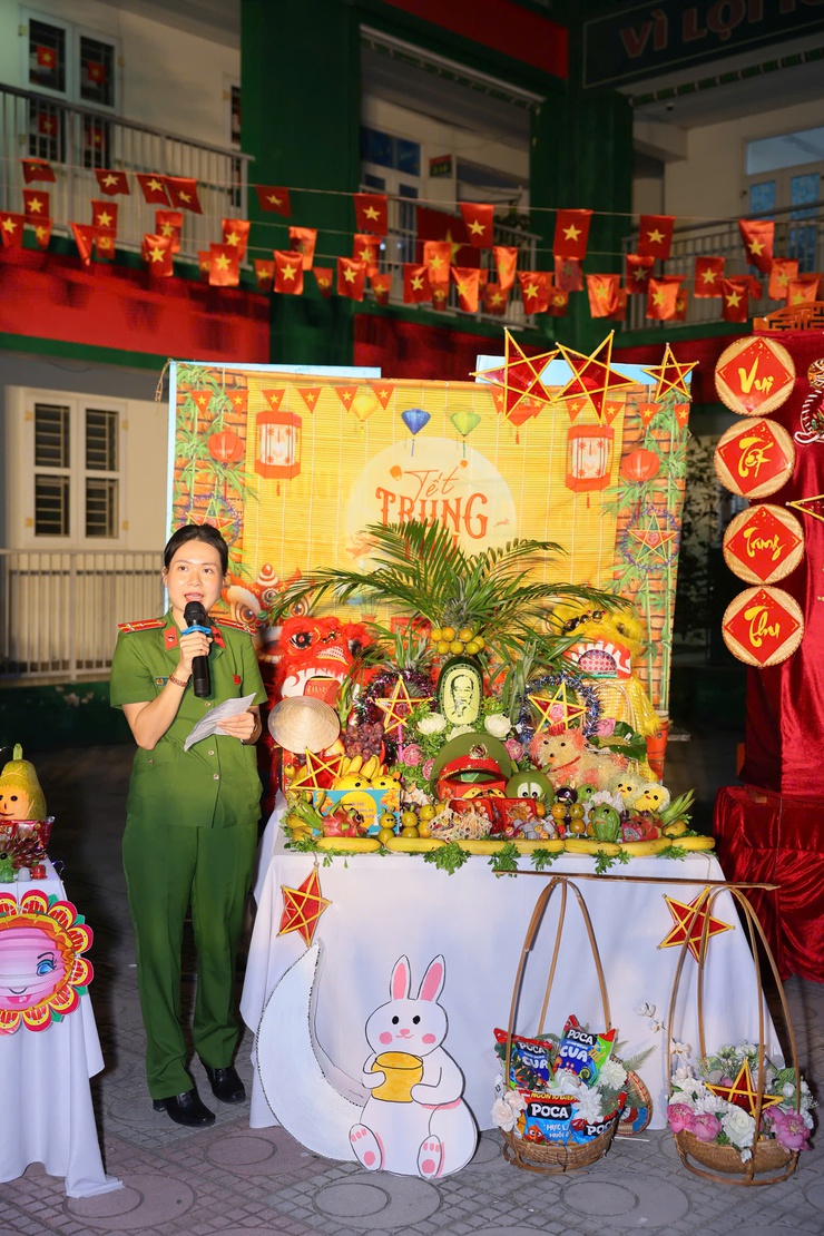 Rộn ràng đêm hội trung thu- Ảnh 14.