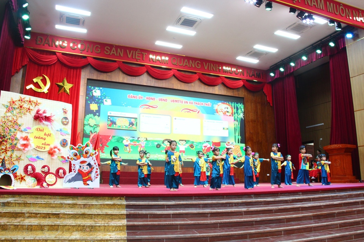 Xã Thạch Thất tổ chức Chương trình Trung thu cho em năm 2025- Ảnh 10.