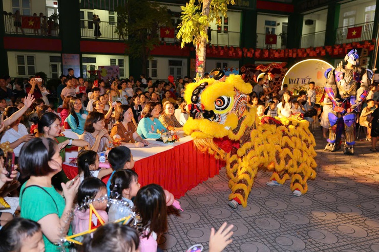 Rộn ràng đêm hội trung thu- Ảnh 6.
