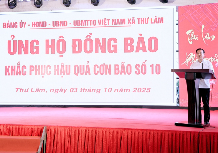 ĐU-HĐND-UBND-UBMTTQ Việt Nam xã Thư Lâm Khai mạc trưng bày quảng bá, giới thiệu sản phẩm đồ gỗ mỹ nghệ, làng nghề, sản phẩm nông nghiệp OCOP và hoa cây cảnh năm 2025.- Ảnh 11.