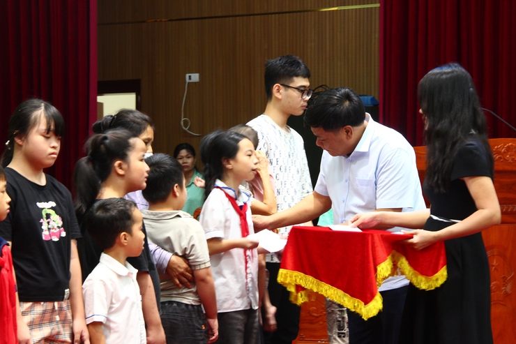 Xã Thạch Thất tổ chức Chương trình Trung thu cho em năm 2025- Ảnh 2.