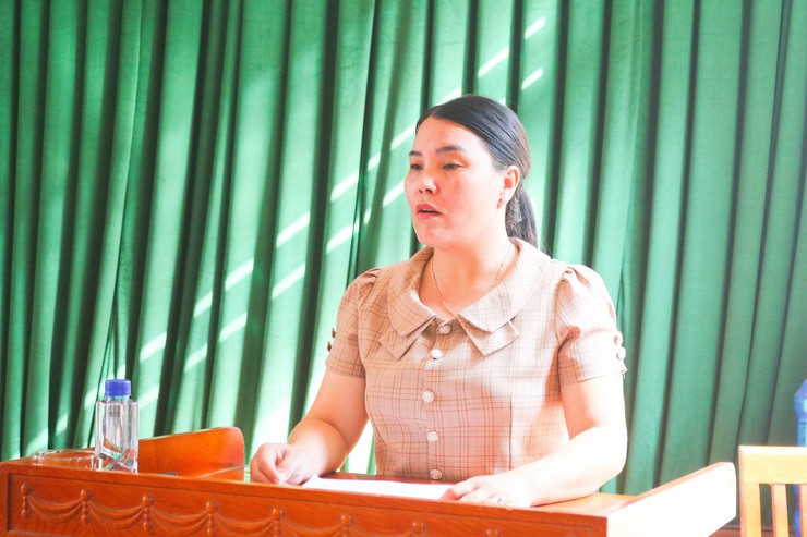Đồng chí Phùng Văn Tài- Phó Bí thư Thường trực Đảng uỷ xã Quốc Oai dự sinh hoạt chi bộ tại thôn Phượng Cách 3- Ảnh 4.