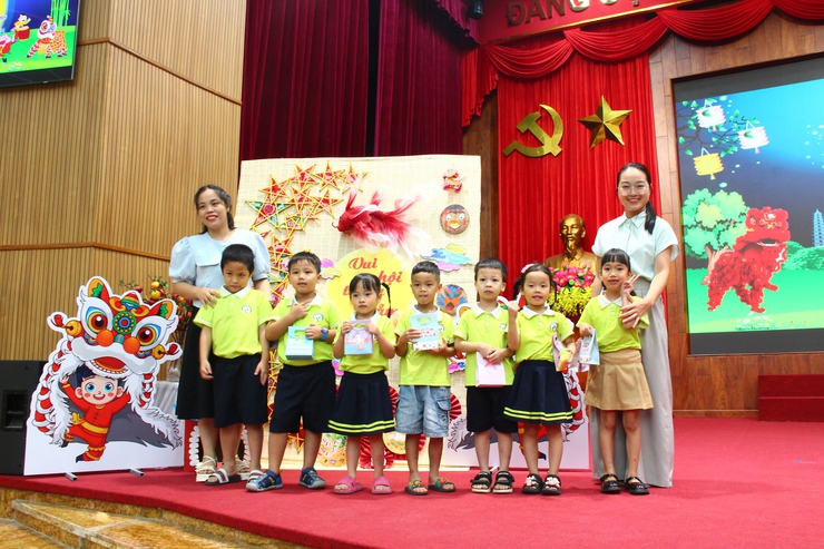 Xã Thạch Thất tổ chức Chương trình Trung thu cho em năm 2025- Ảnh 46.