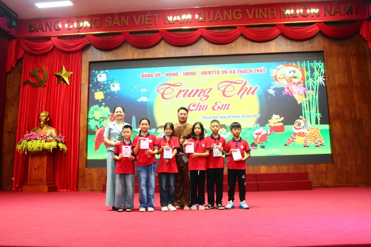 Xã Thạch Thất tổ chức Chương trình Trung thu cho em năm 2025- Ảnh 47.