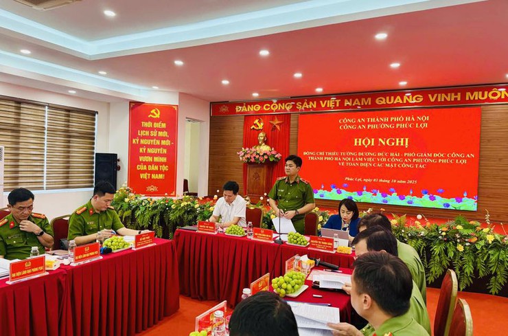 Công an thành phố Hà Nội làm việc với Công an phường Phúc Lợi về toàn diện các mặt công tác- Ảnh 4.