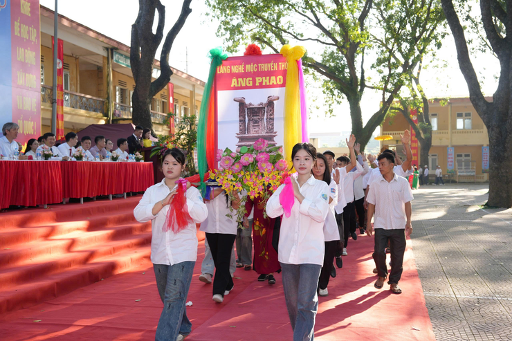 LỄ KHAI MẠC ĐẠI HỘI THỂ DỤC THỂ THAO XÃ DÂN HOÀ LẦN THỨ NHẤT NĂM 2025 THÀNH CÔNG RỰC RỠ:  "NGÀY HỘI CỦA Ý CHÍ, SỨC MẠNH VÀ TINH THẦN ĐOÀN KẾT"- Ảnh 5.