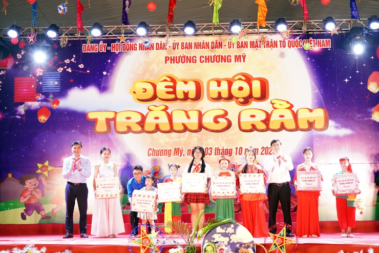 Rộn ràng Đêm hội trăng rằm tại phường Chương Mỹ- Ảnh 19.