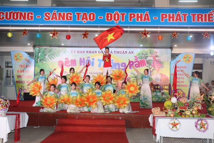 Rộn ràng Đêm hội Trăng rằm xã Thuận An- Ảnh 13.