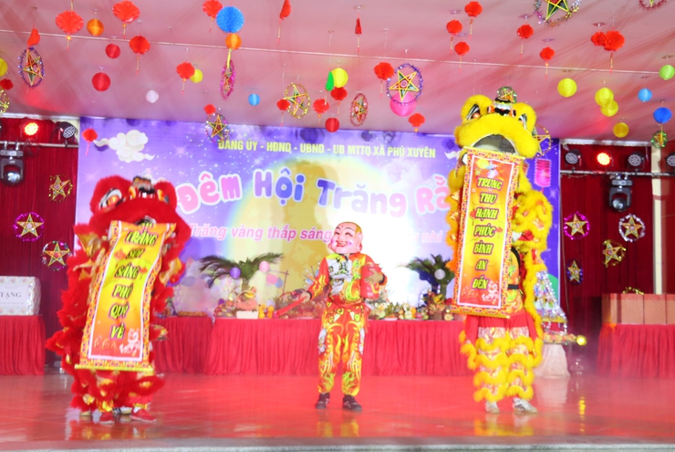 Đêm hội trăng rằm “Thắp sáng ước mơ thiếu nhi Phú Xuyên”- Ảnh 1.