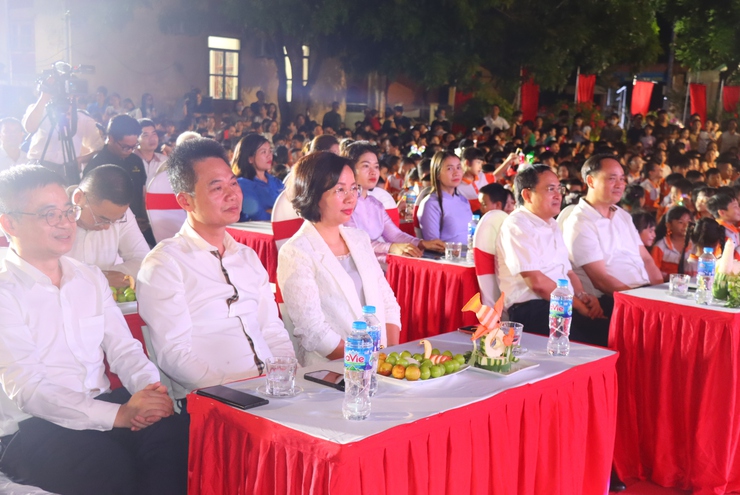 Đêm hội trăng rằm “Thắp sáng ước mơ thiếu nhi Phú Xuyên”- Ảnh 2.