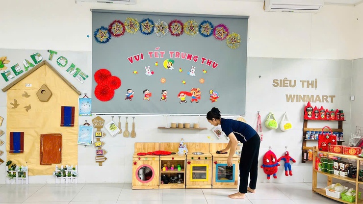 CÁN BỘ, GIÁO VIÊN, NHÂN VIÊN TRƯỜNG MẦM NON CỔ NHUẾ 2 TÍCH CỰC VỆ SINH MÔI TRƯỜNG SAU MƯA BÃO- Ảnh 2.