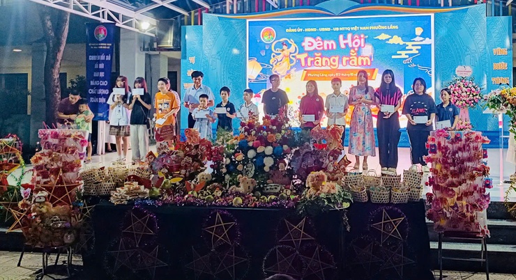 PHƯỜNG LÁNG HÂN HOAN TỔ CHỨC “ĐÊM HỘI TRĂNG RẰM” NĂM 2025- Ảnh 2.