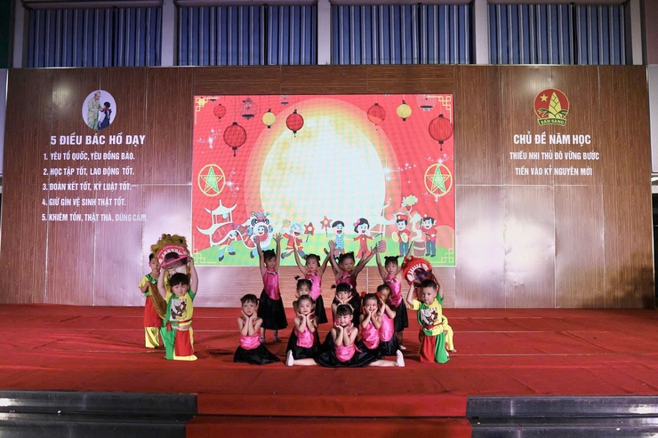 Phường Xuân Đỉnh: Lung linh "Đêm hội Trăng rằm 2025”- Ảnh 6.