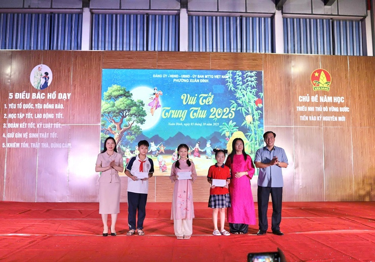 Phường Xuân Đỉnh: Lung linh "Đêm hội Trăng rằm 2025”- Ảnh 2.