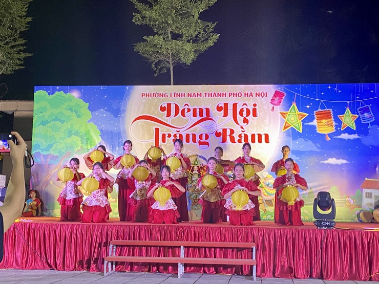 Tưng bừng lễ hội "Đêm hội Trăng Rằm" trên địa bàn Phường Lĩnh Nam- Ảnh 9.