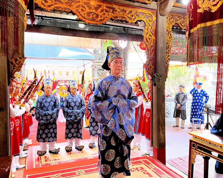 1237 năm Ngày hoá Bố Cái Đại Vương Phùng Hưng: Gìn giữ và phát huy giá trị văn hóa lịch sử- Ảnh 8.