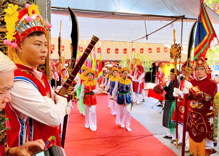 1237 năm Ngày hoá Bố Cái Đại Vương Phùng Hưng: Gìn giữ và phát huy giá trị văn hóa lịch sử- Ảnh 9.