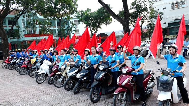Bát Tràng phát động chiến dịch tổng vệ sinh môi trường, diệt bọ gậy, phòng chống sốt xuất huyết- Ảnh 2.