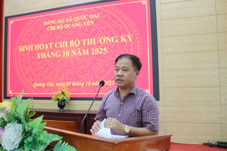 Đồng chí Nguyễn Trung Thành- Phó Bí thư Đảng ủy, Chủ tịch UBND xã Quốc Oai dự sinh hoạt chi bộ thường kỳ với Chi bộ thôn Quảng Yên- Ảnh 3.