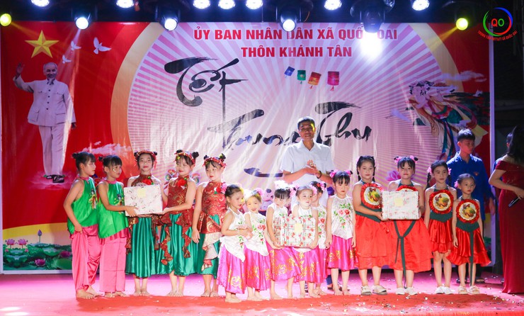 Thôn Khánh Tân rộn ràng "Đêm hội trăng rằm" Trung thu năm 2025- Ảnh 2.